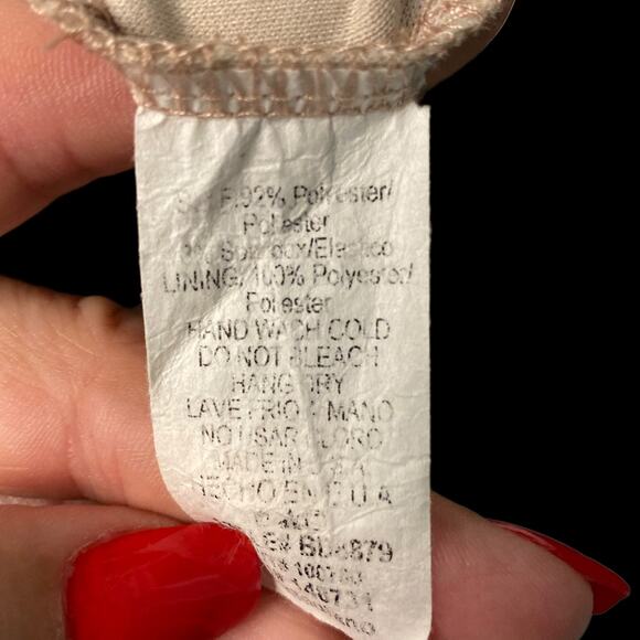 EUC Naked Wardrobe Show Stopper Body shaper Full Slip Beige Women's Size Medium - Picture 4 of 8